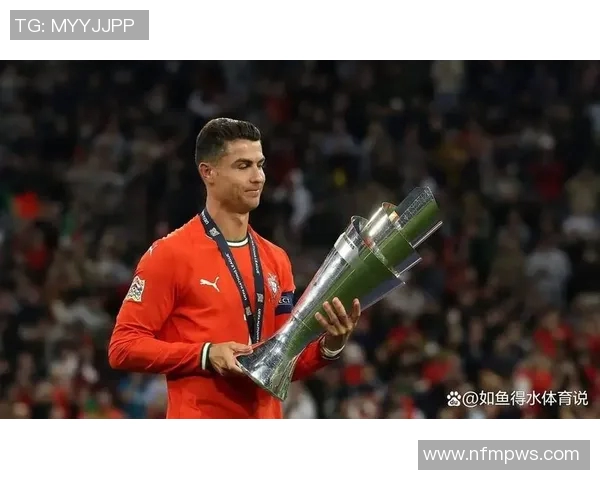 历史7号球衣足球明星的传奇故事与影响力探讨 历史7号球衣足球明星的传奇故事与影响力探讨