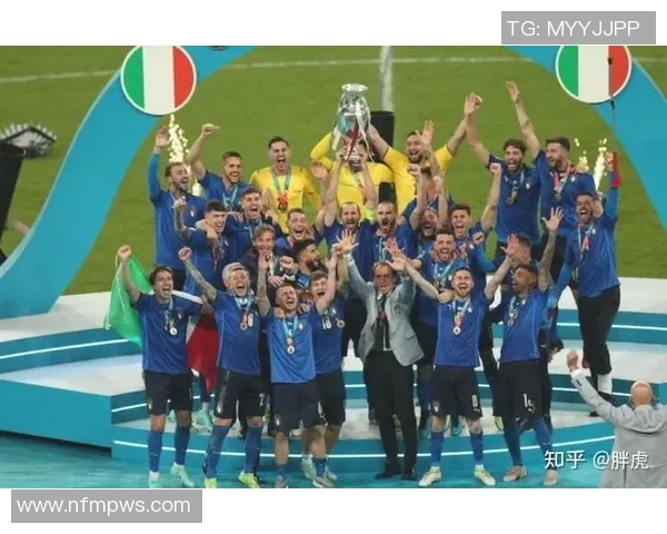 足球明星的俱乐部归属揭秘哪些球队培养了顶级球员