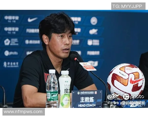 中国足球主教练的挑战与机遇如何推动国家队的崛起与发展