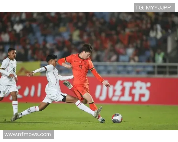 中国足球队在亚洲杯上的拼搏历程与未来展望分析